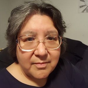 Meet your Posher, Juanita